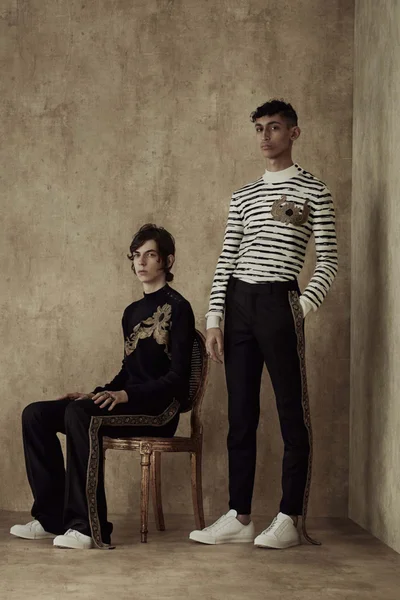Look 19